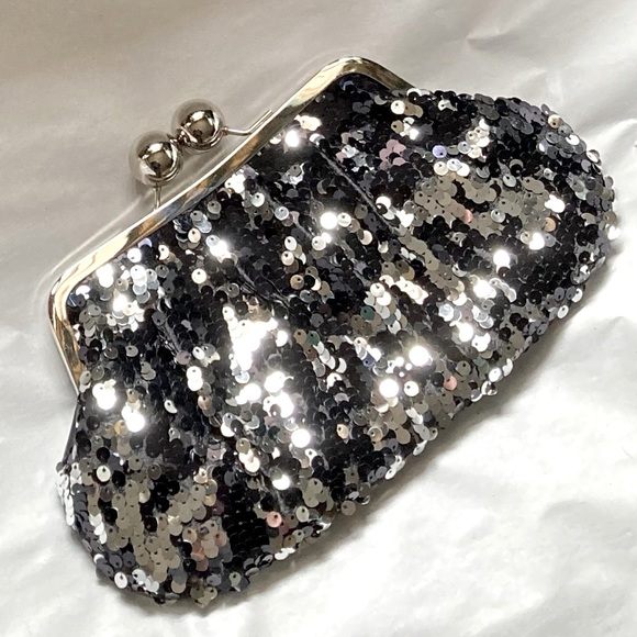 Vintage Black and Silver Sequin Bag with Chain Strap - Picture 1 of 13